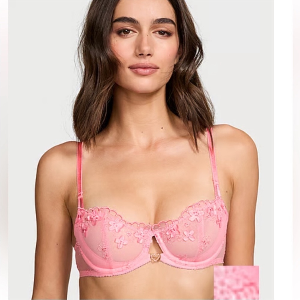 NWT Victoria’s secret Dream Angels Wicked Pretty Petals Balconette Bra size 32B